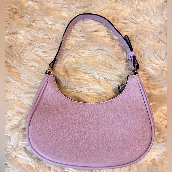 Trendy Lavender Shoulder Bag with Gold Hardware – Brand New - Picture 4 of 11